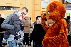 07.03.2015  на площадке у торгового центра «Тук-Тук» прошел местный праздник муниципального округа Зябликово «Праздник добра и весны»
