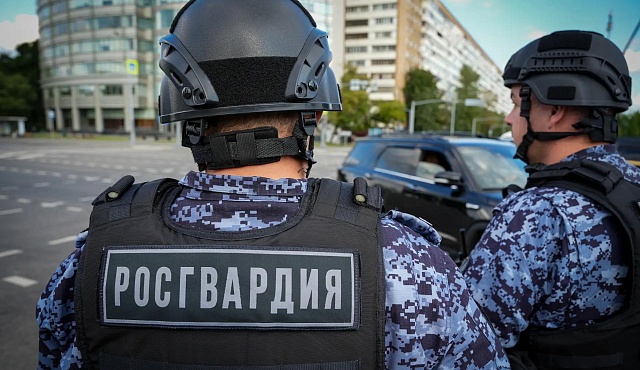 Московские росгвардейцы задержали мужчину, подозреваемого в незаконном обороте наркотиков